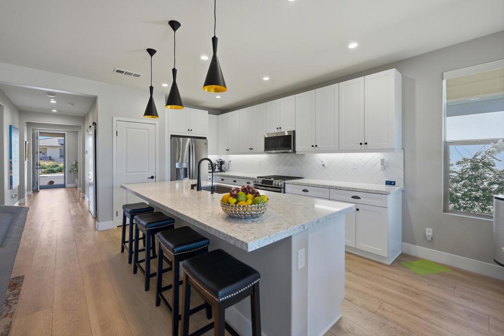 MLS #219137772DA image #9