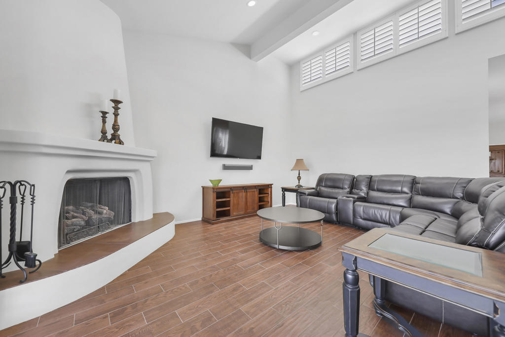 MLS #219137800DA image #4