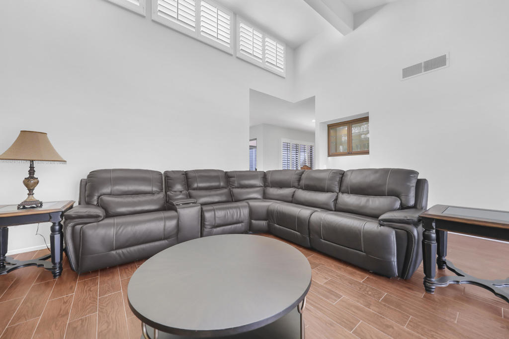 MLS #219137800DA image #5