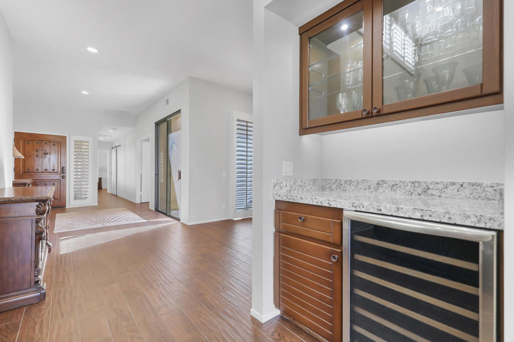 MLS #219137800DA image #8