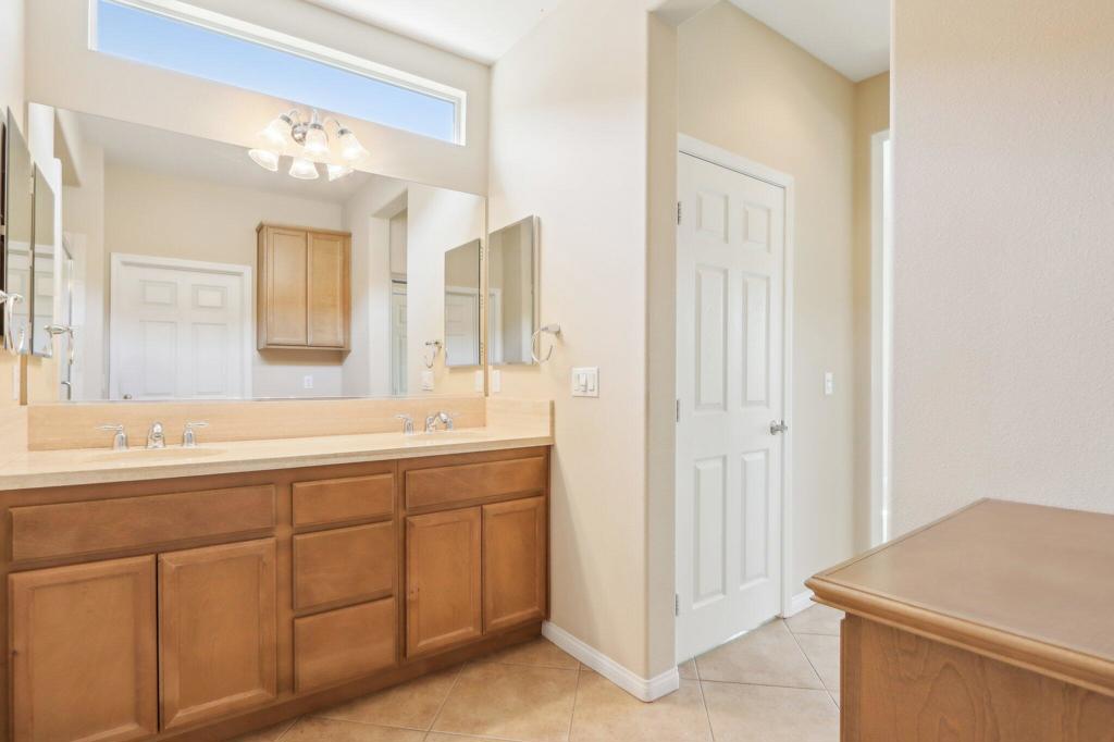 MLS #219137809DA image #9