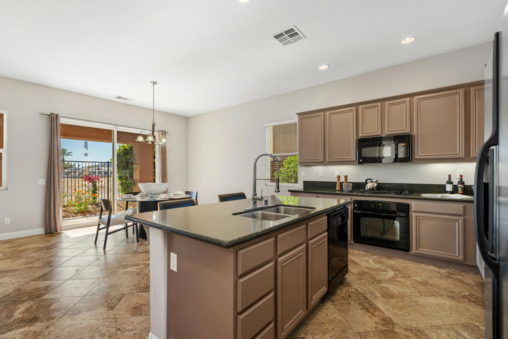 MLS #219137812DA image #5