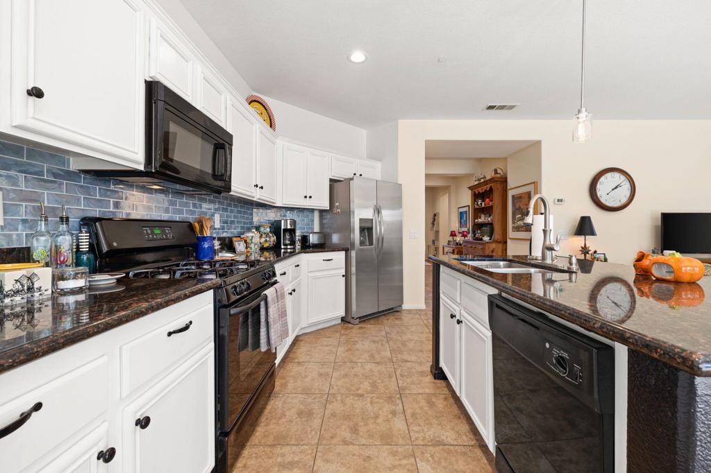 MLS #219137819DA image #5