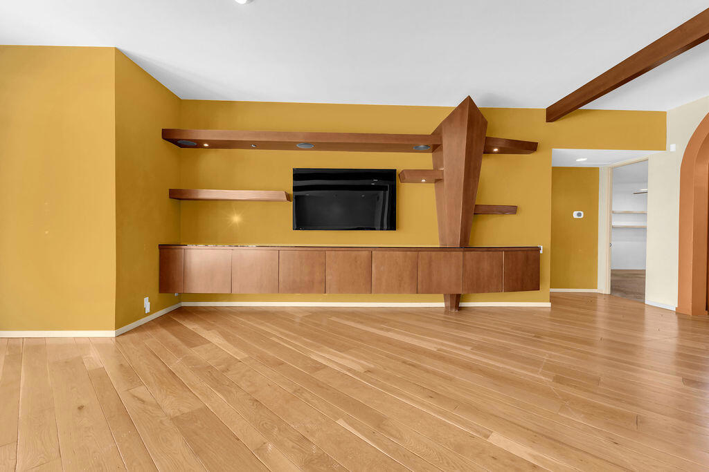 MLS #219137903DA image #9