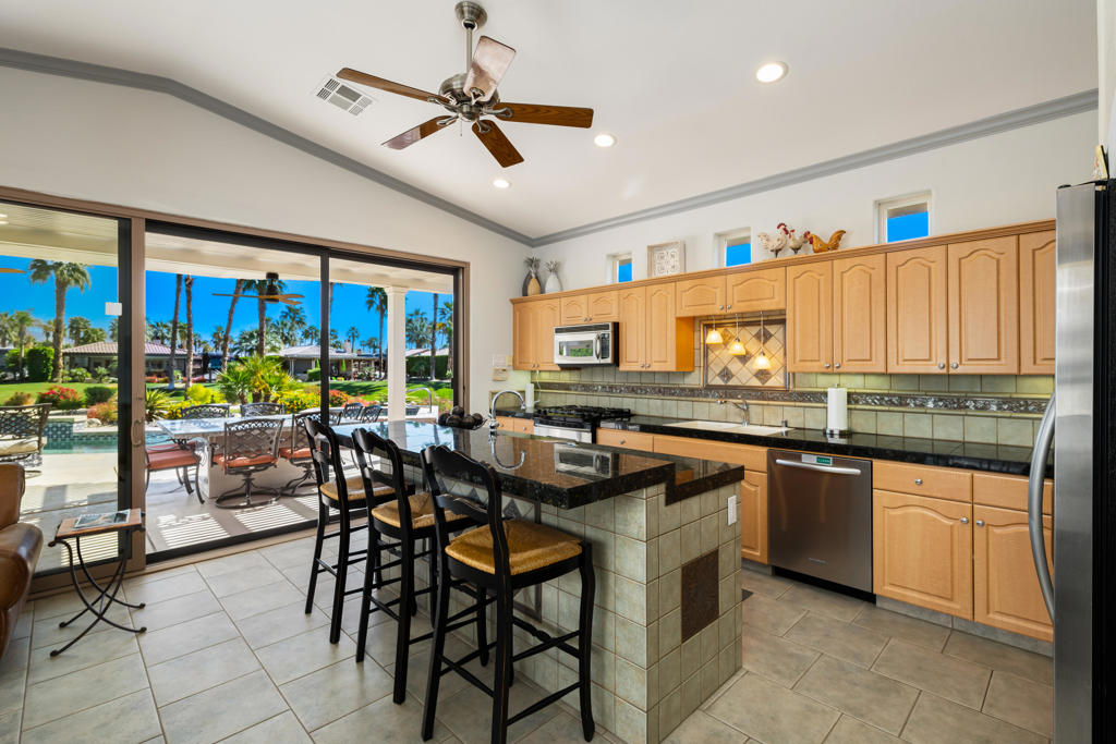 MLS #219137912DA image #11