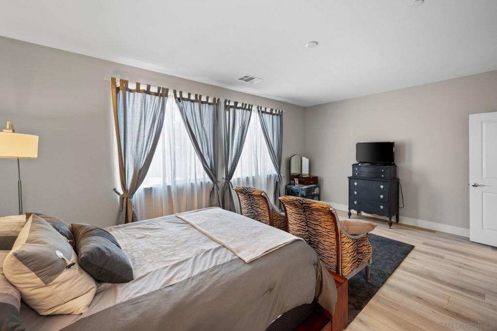 MLS #240021972SD image #24