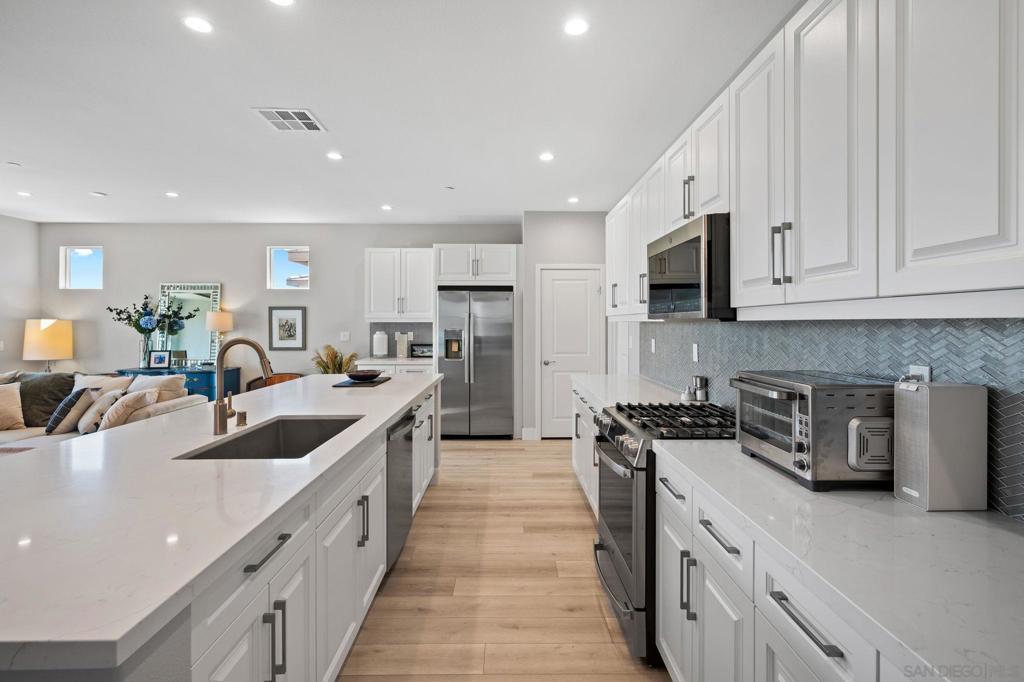 MLS #240021972SD image #7