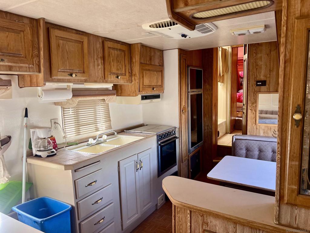 MLS #250018621SD image #5