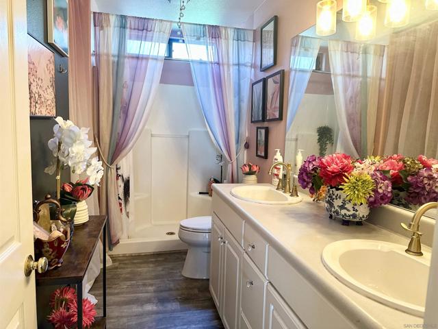 MLS #250035297SD image #10