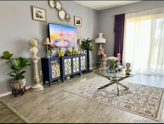 MLS #250035297SD image #2