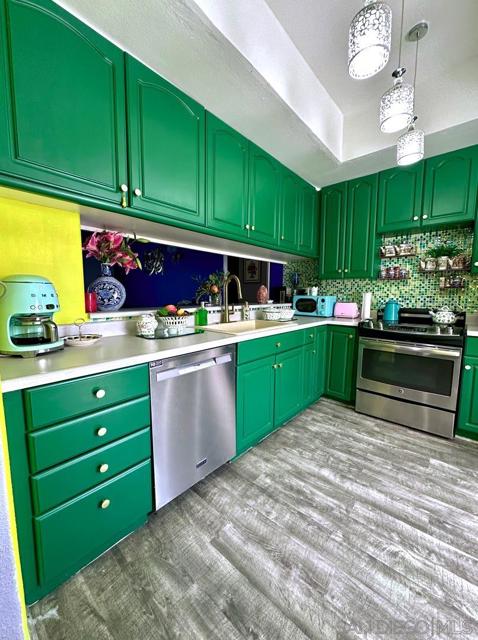 MLS #250035297SD image #30