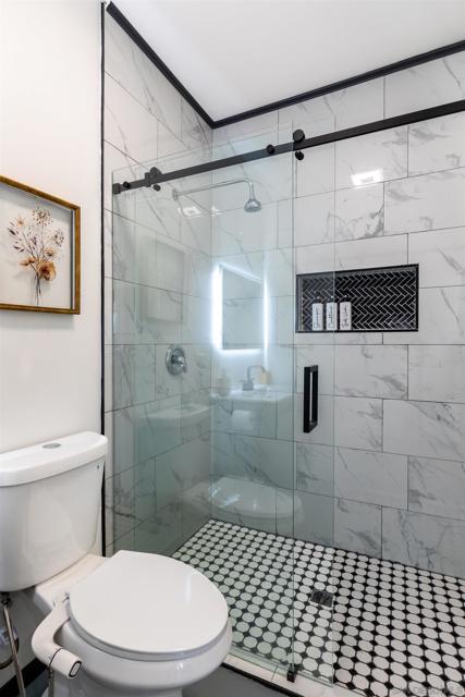 MLS #250039581SD image #17