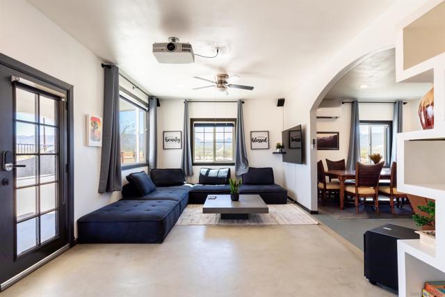 MLS #250039581SD image #4