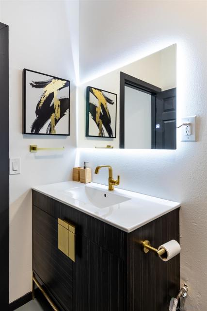 MLS #250039581SD image #50