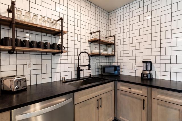 MLS #250039581SD image #7