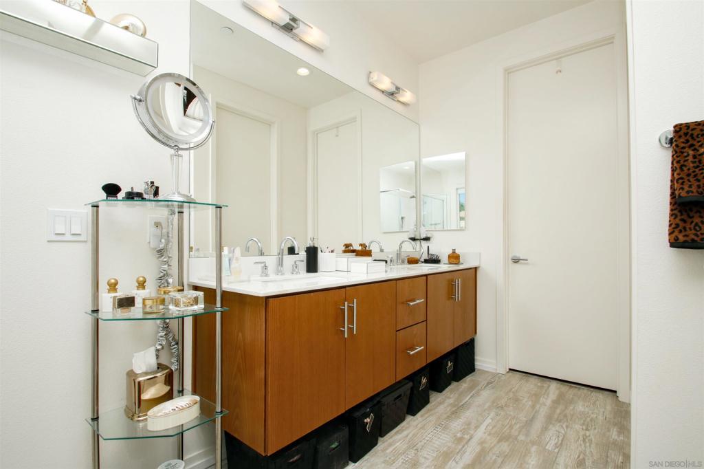 MLS #250040251SD image #26