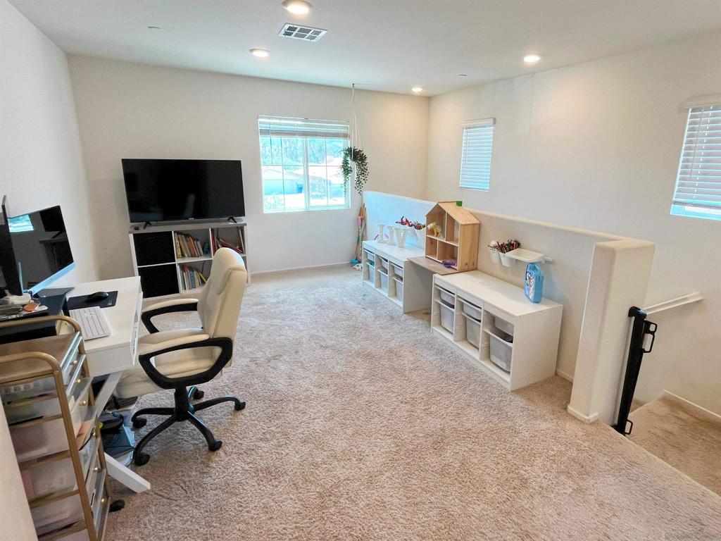 MLS #250040315SD image #12