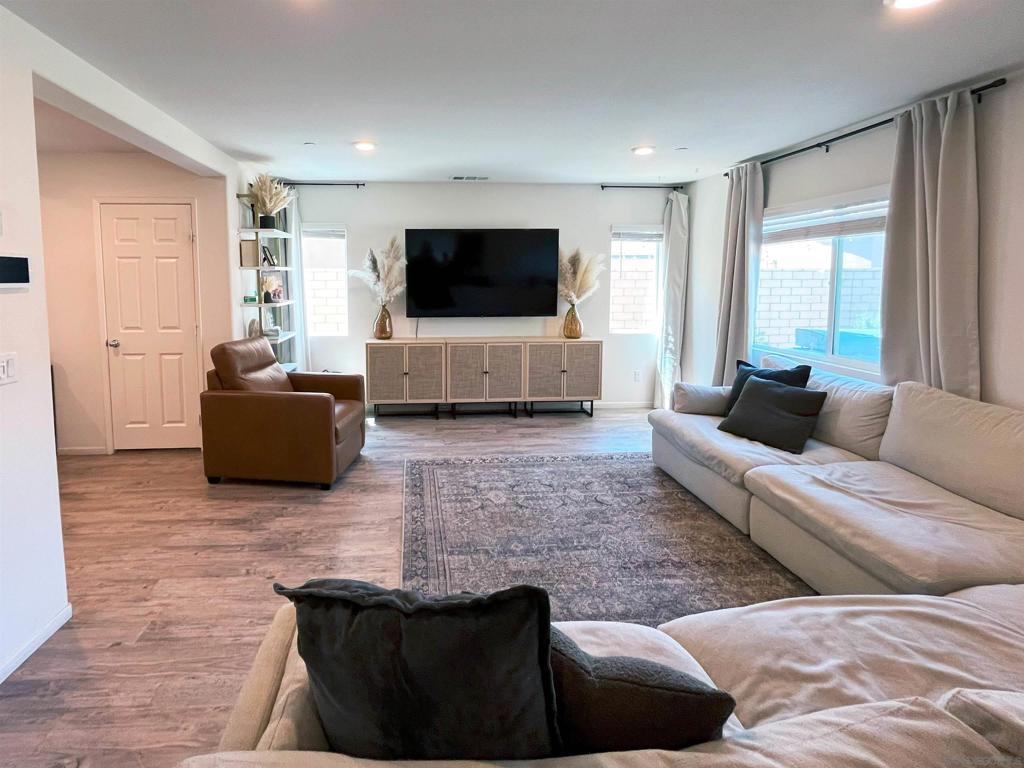 MLS #250040315SD image #2