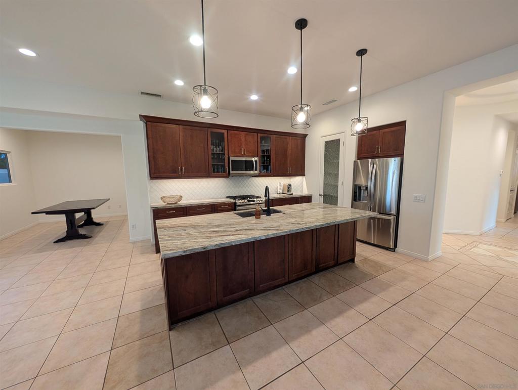 MLS #250040472SD image #13