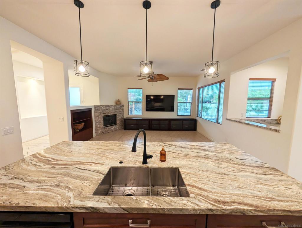 MLS #250040472SD image #14