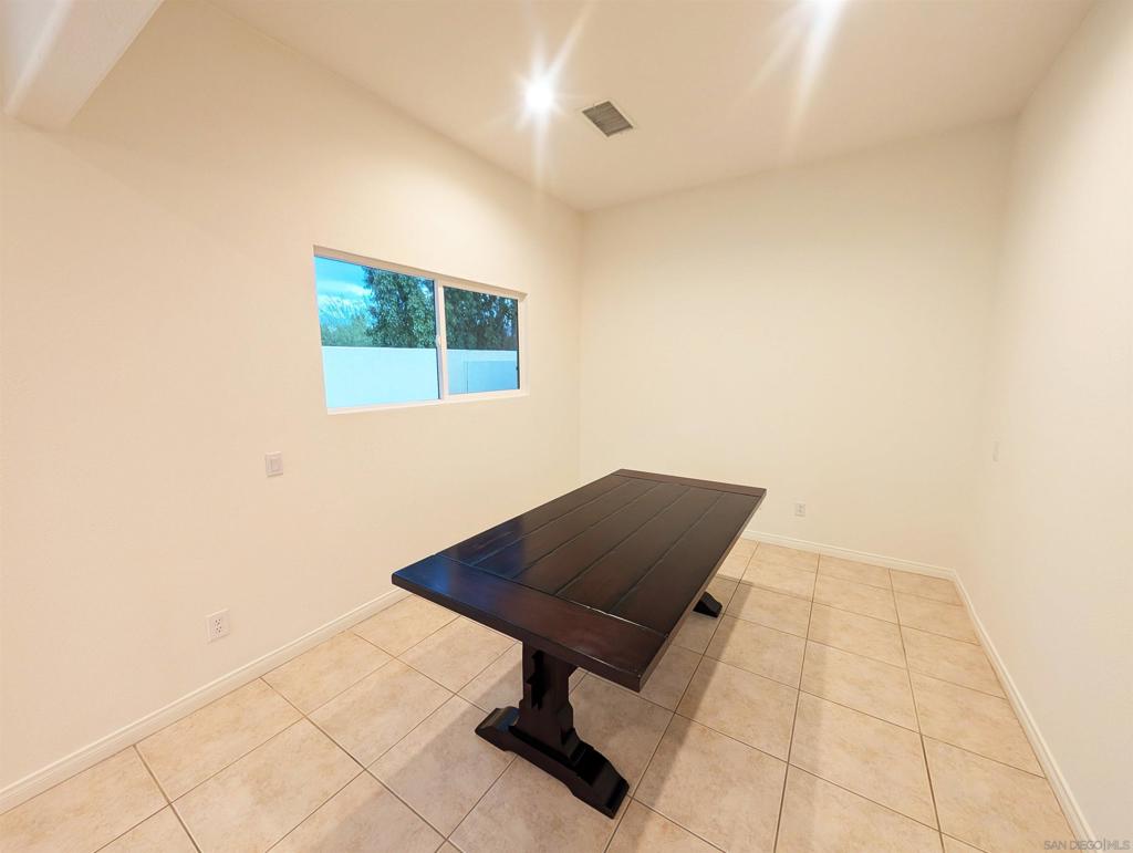 MLS #250040472SD image #18