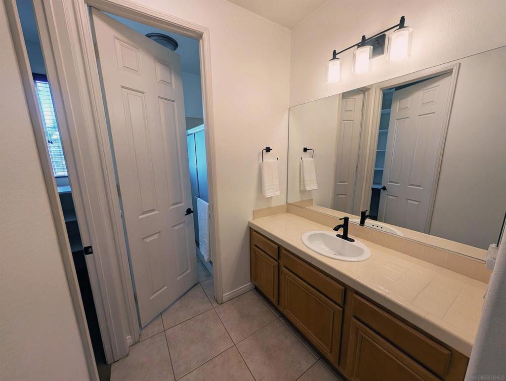 MLS #250040472SD image #33