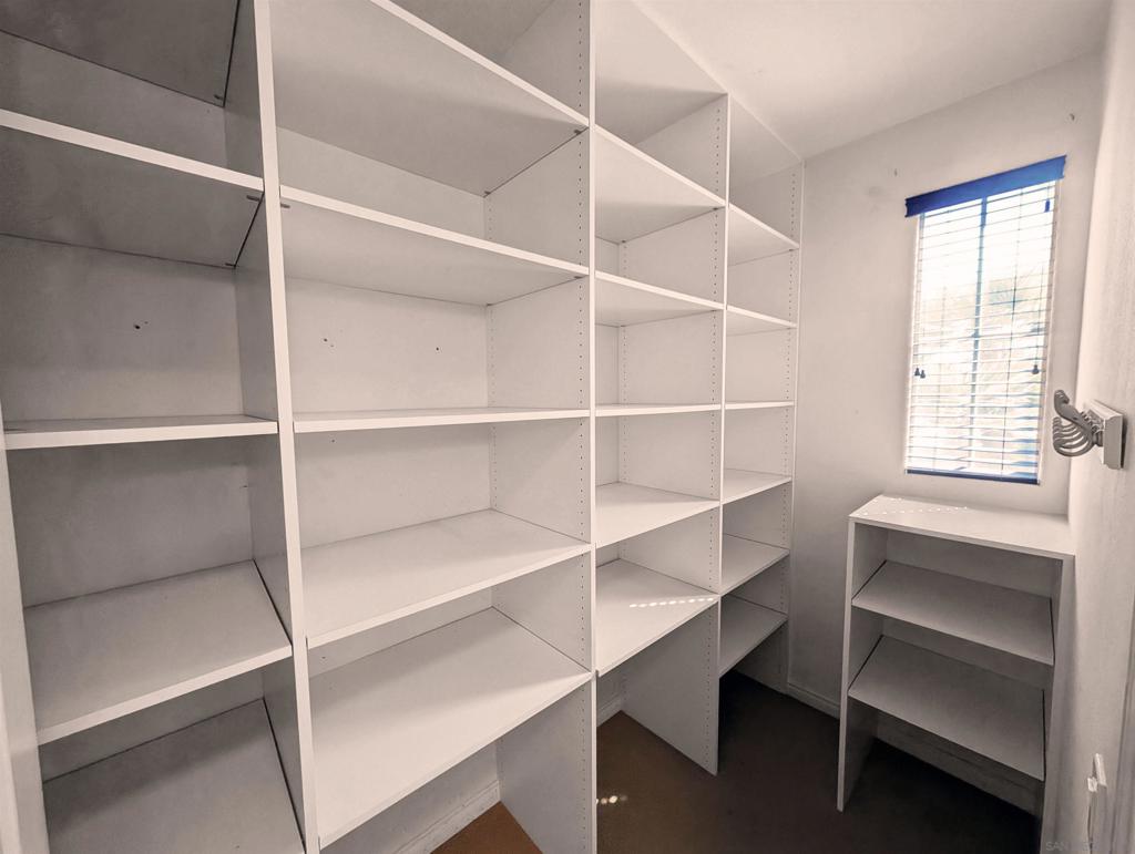 MLS #250040472SD image #36