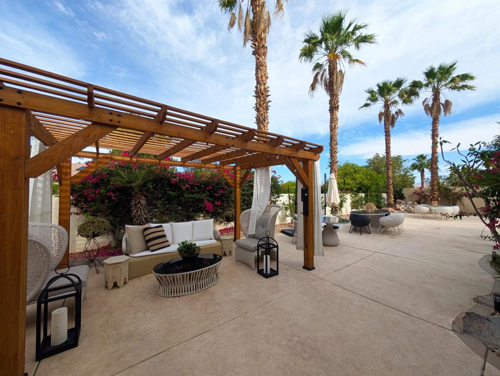 MLS #250040472SD image #38