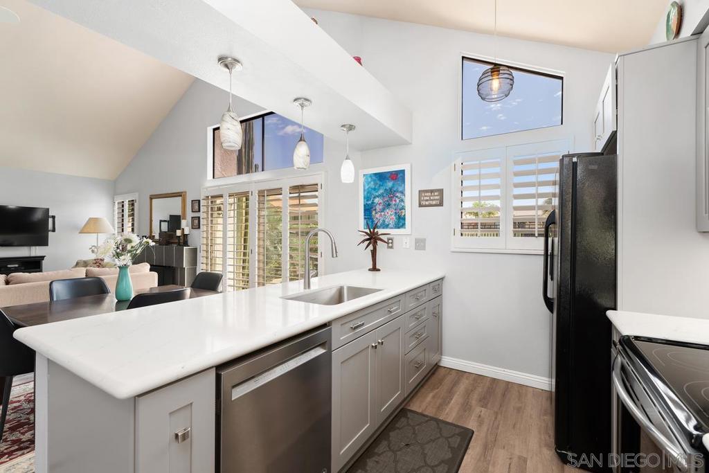 MLS #250040887SD image #12