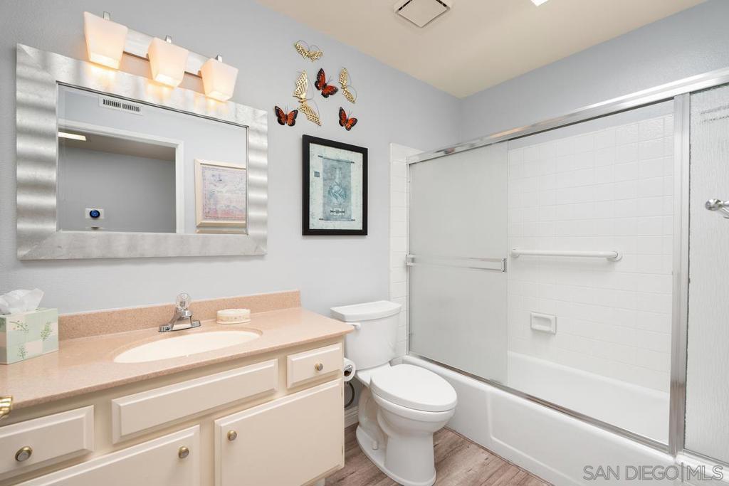 MLS #250040887SD image #15