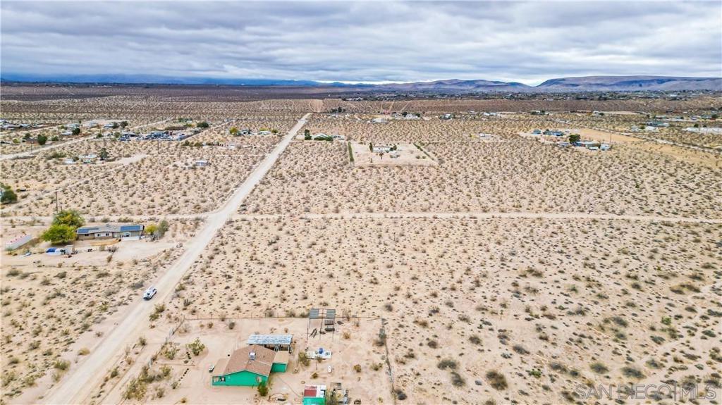 MLS #250041003SD image #12