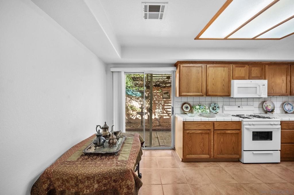 MLS #250042819SD image #11