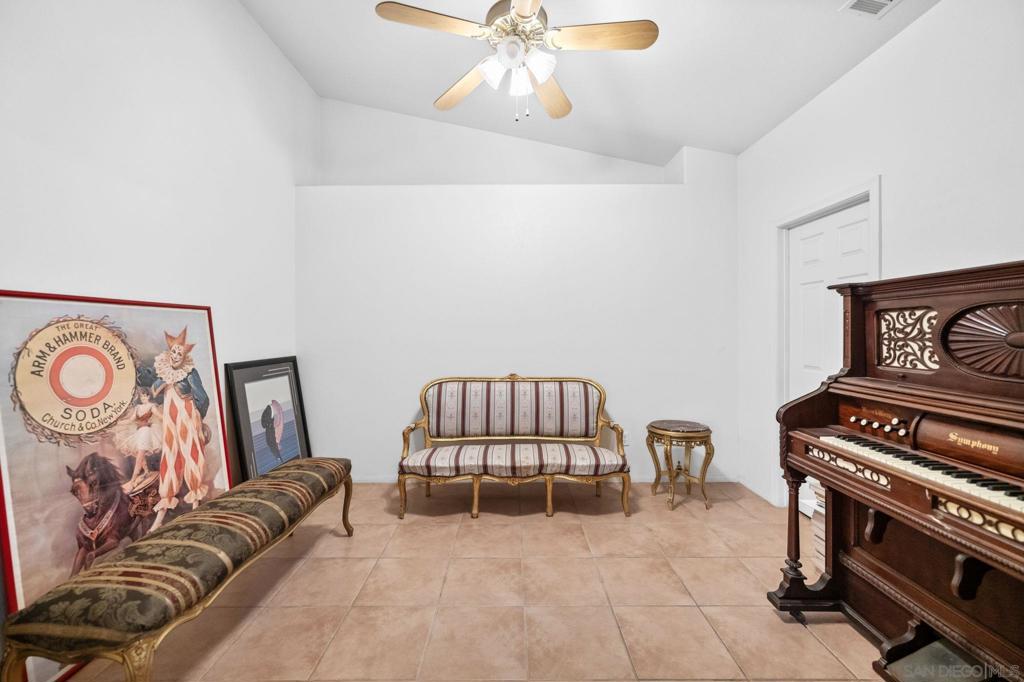 MLS #250042819SD image #23