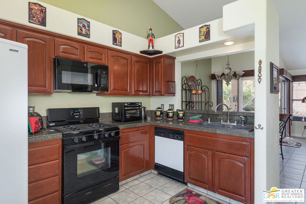 MLS #25500615PS image #9