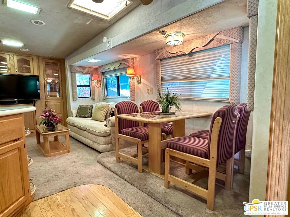 MLS #25501494PS image #12