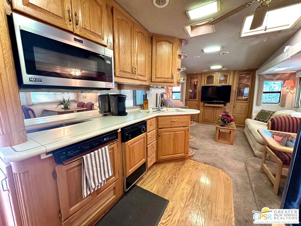 MLS #25501494PS image #24