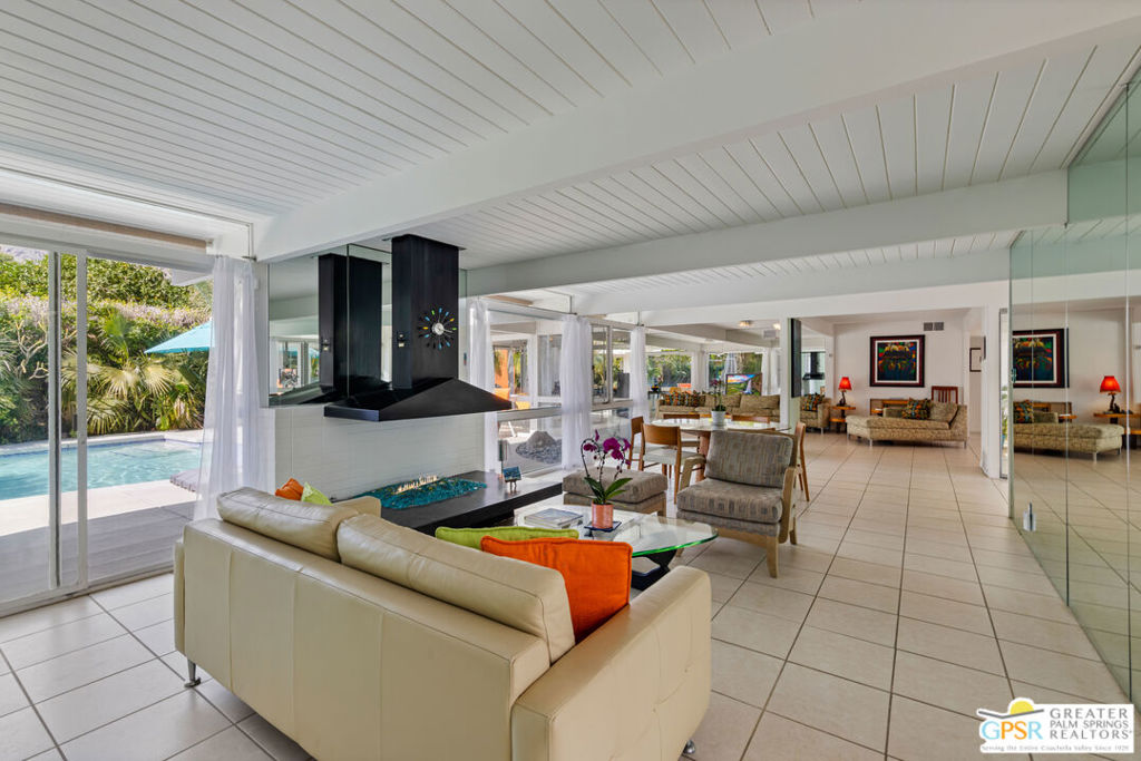 MLS #25502843PS image #16