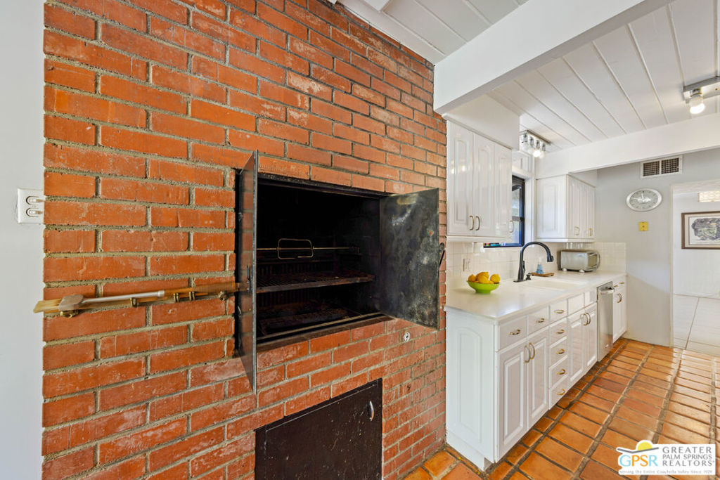 MLS #25502843PS image #3