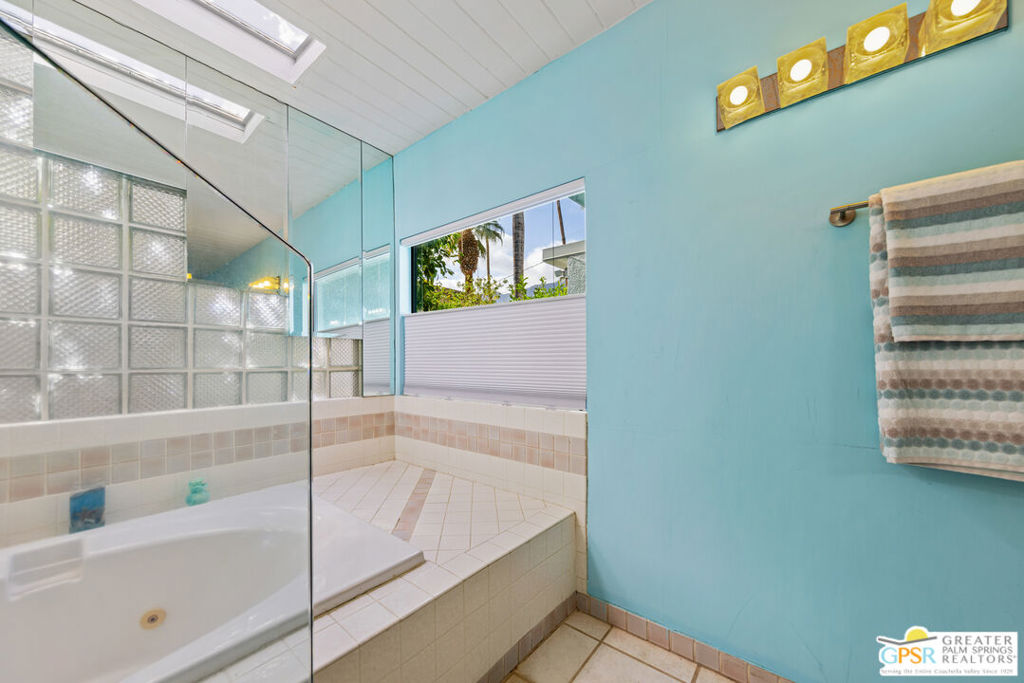 MLS #25502843PS image #33