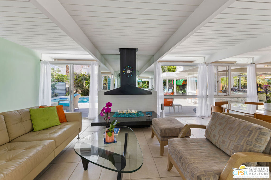 MLS #25502843PS image #4