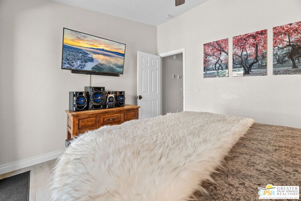 MLS #25521765PS image #25