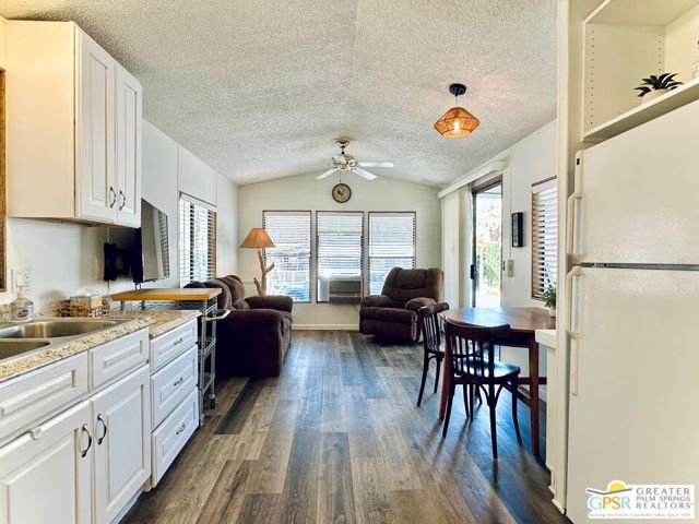 MLS #25527005PS image #2