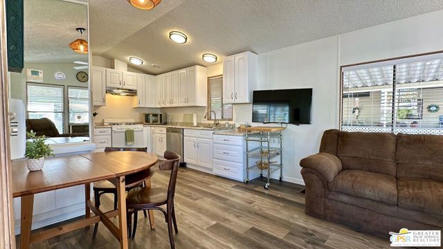 MLS #25527005PS image #5