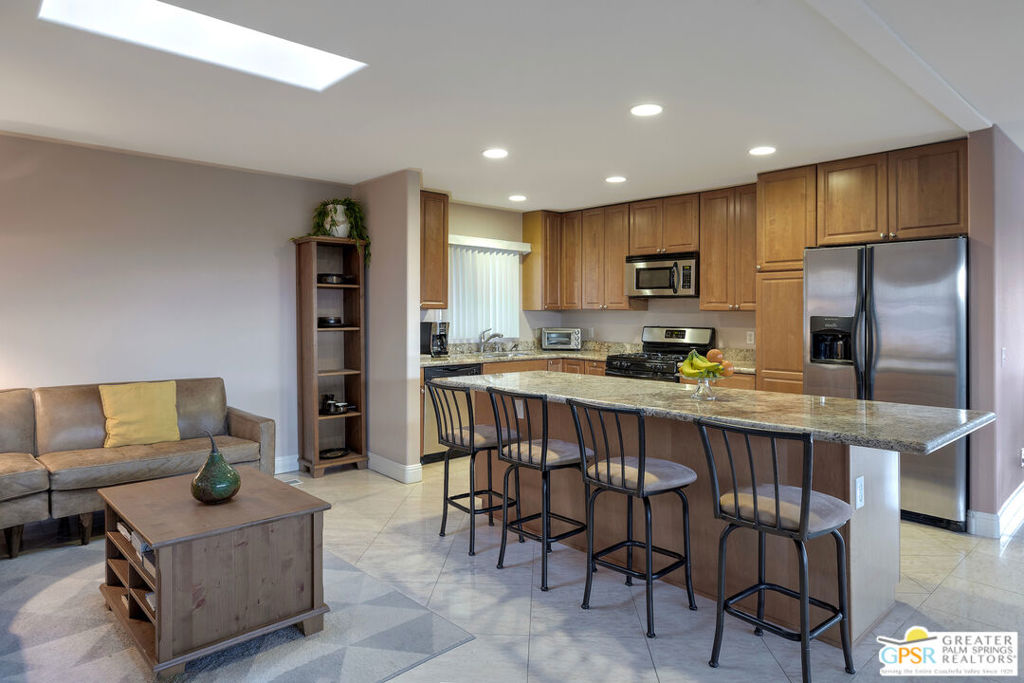 MLS #25530255PS image #5