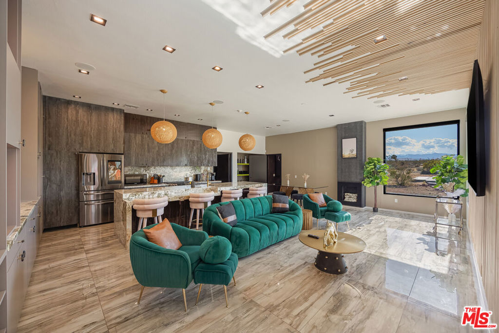 MLS #25533141 image #2