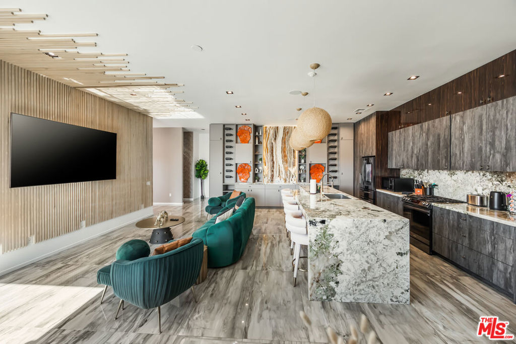 MLS #25533141 image #5