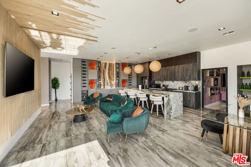 MLS #25533141 image #8