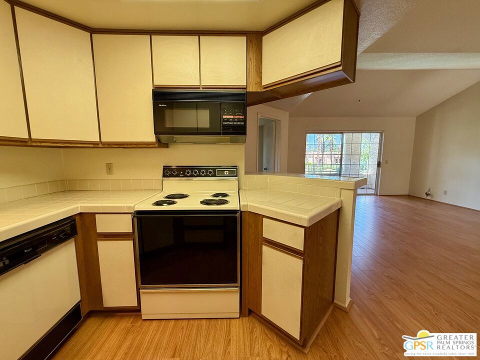 MLS #25537565PS image #6