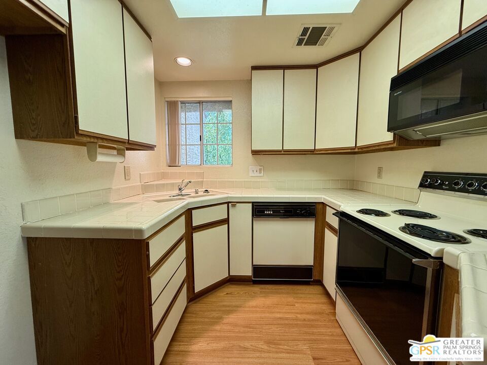 MLS #25537565PS image #7