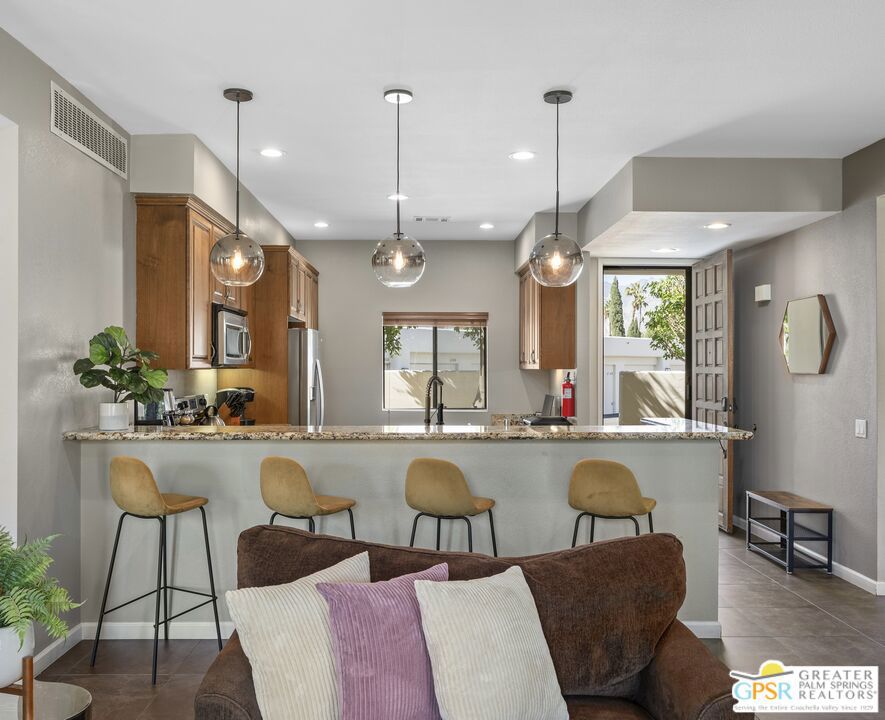 MLS #25539287PS image #1